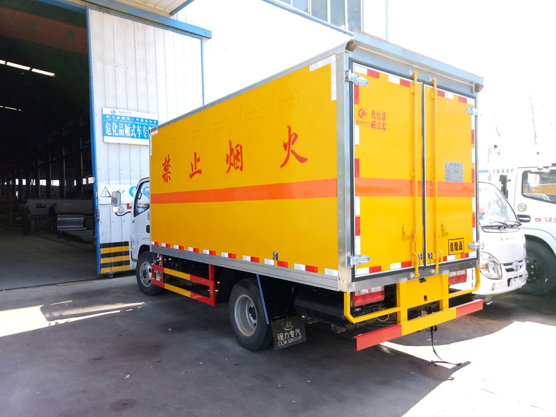 東風(fēng)(藍(lán)牌)爆破器材車