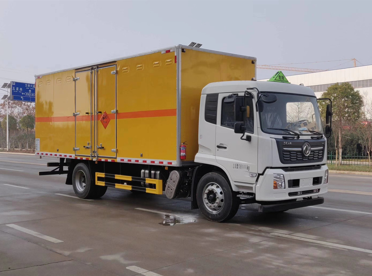 東風(fēng)天錦 10噸爆破器材運(yùn)輸車